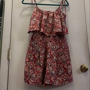 Floral tie string romper with pockets size small AT Last New York